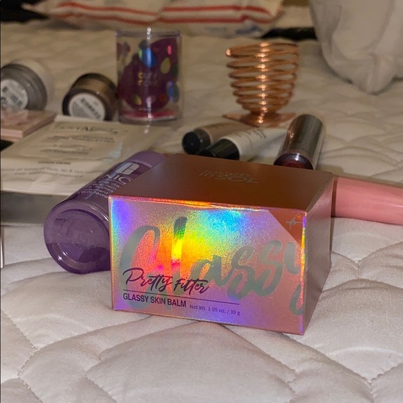 Beauty Bundle! - Picture 3 of 7